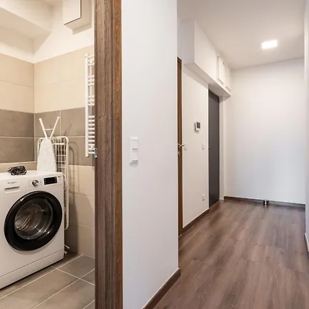 דירה Corviana With Balcony *