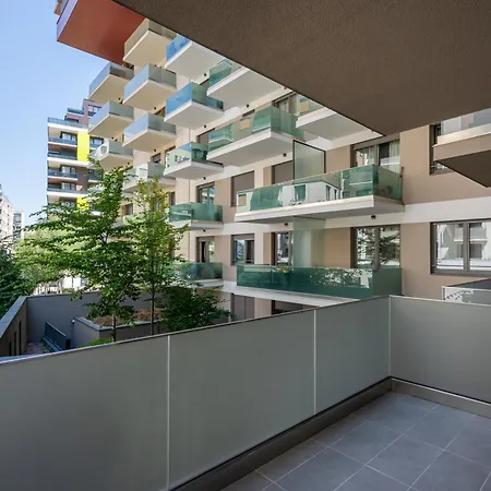 דירה Corviana With Balcony בודפשט